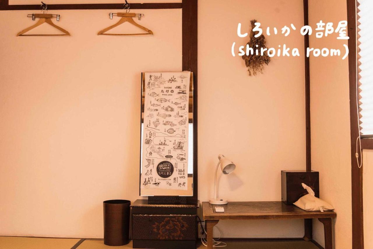 Book & Guesthouse Hitotomaru Тойоока Екстер'єр фото