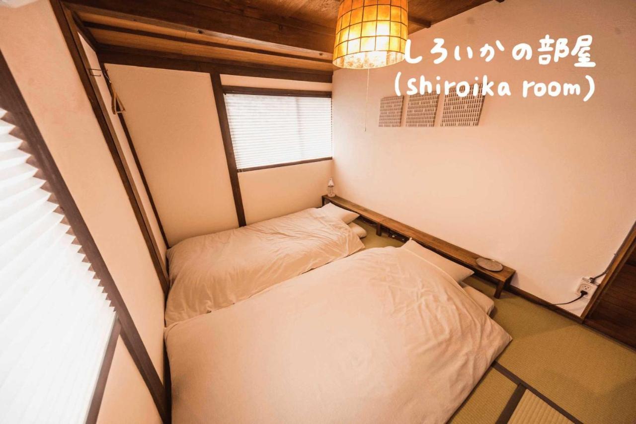 Book & Guesthouse Hitotomaru Тойоока Екстер'єр фото